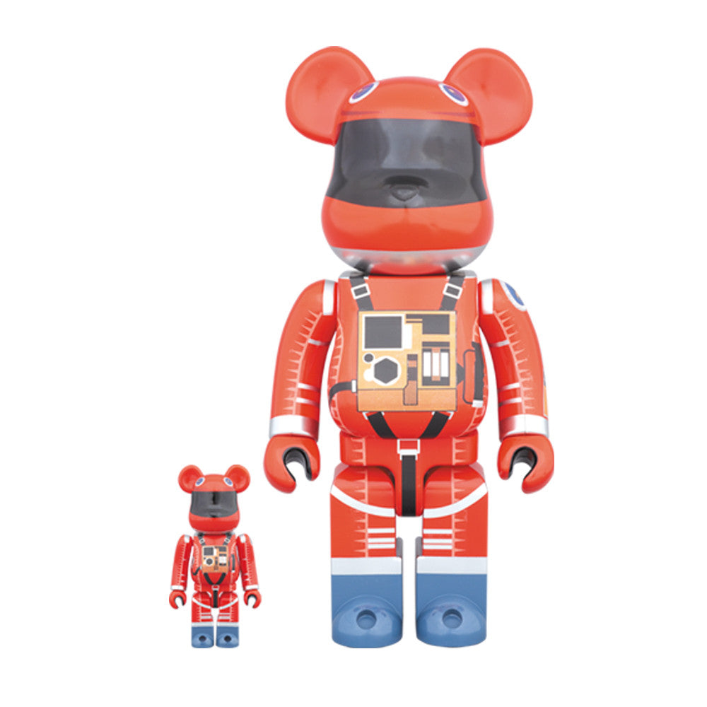 2001: A Space Odyssey Orange Spacesuit 100% + 400% Bearbrick Set - Pre-order - Mindzai
 - 1